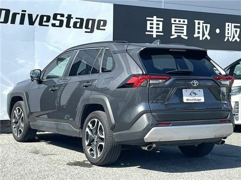 RAV4