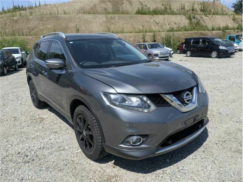 X-TRAIL
