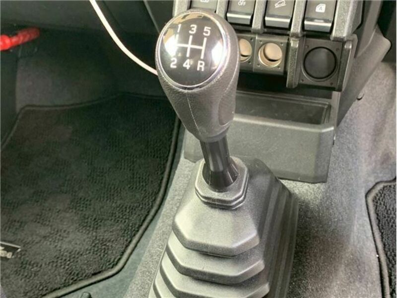 JIMNY SIERRA
