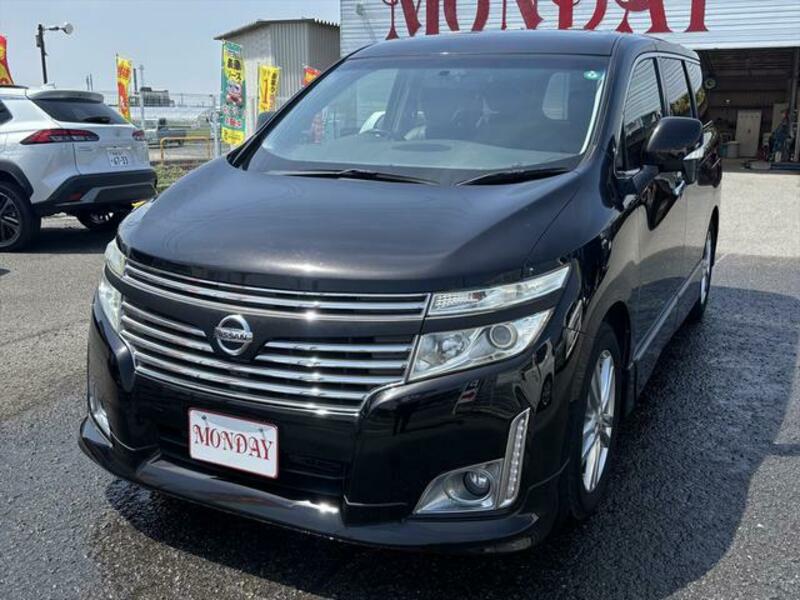 NISSAN ELGRAND