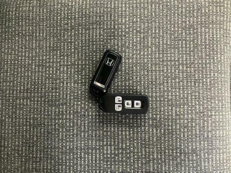 N BOX