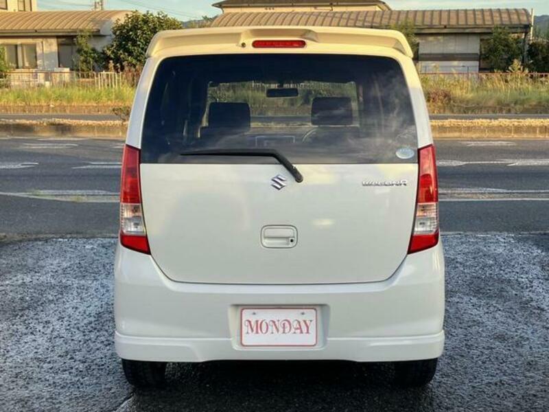 WAGON R