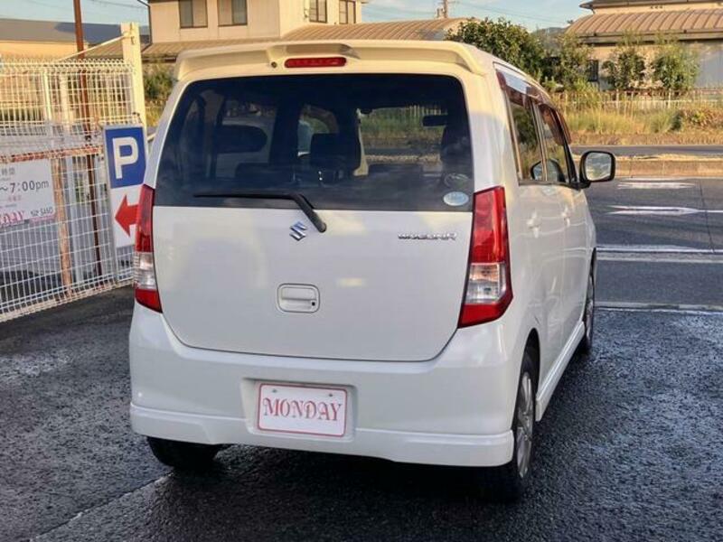 WAGON R