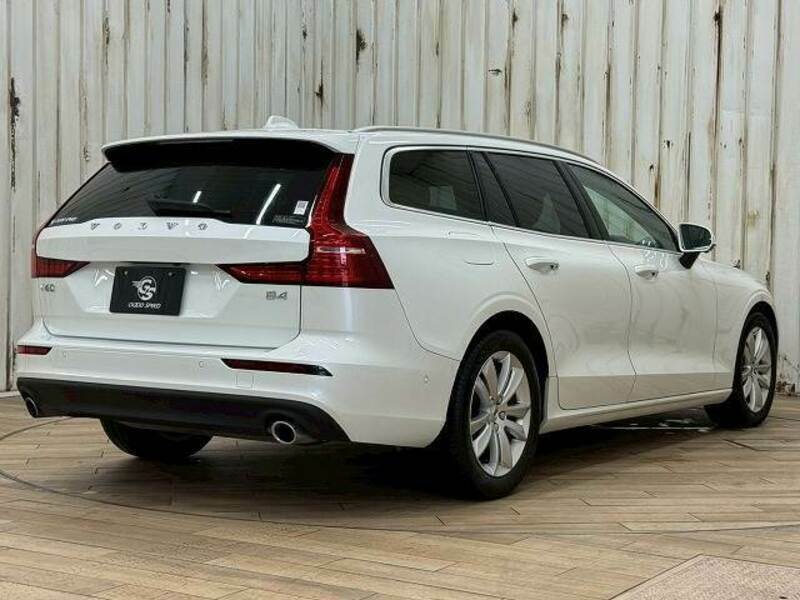 V60