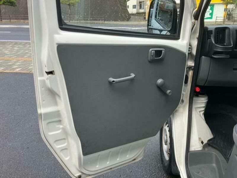 MINICAB TRUCK