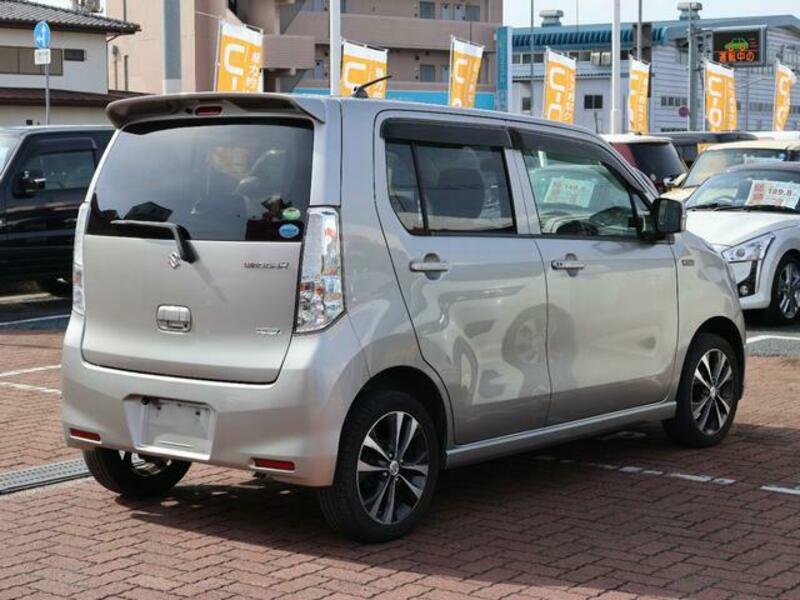WAGON R