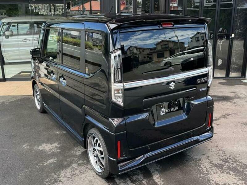 SPACIA CUSTOM