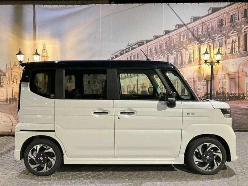 SPACIA CUSTOM