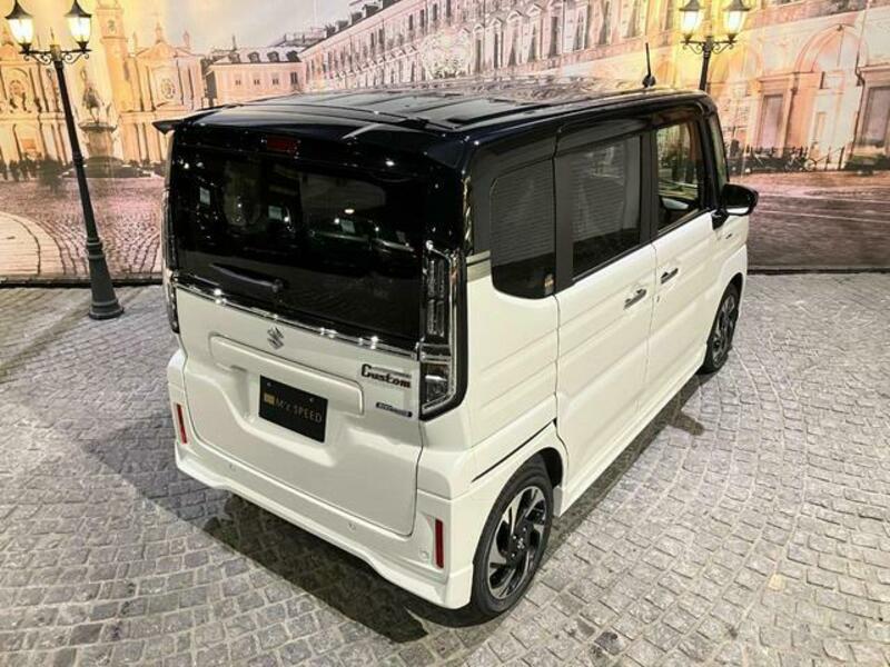 SPACIA CUSTOM