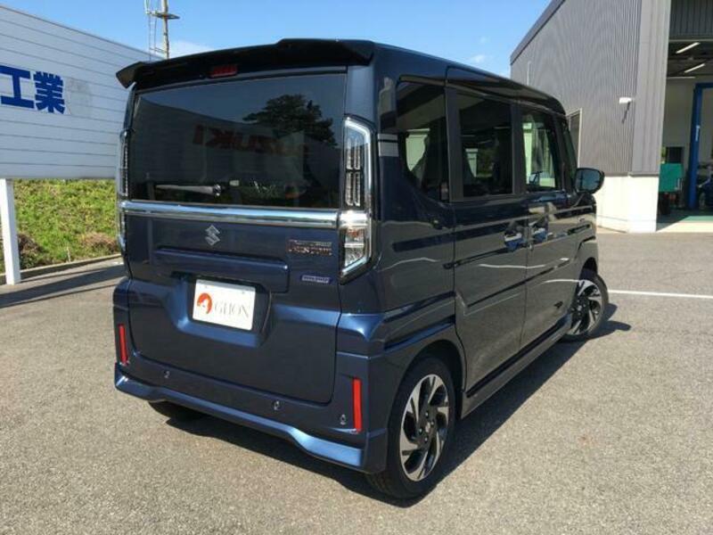 SPACIA CUSTOM