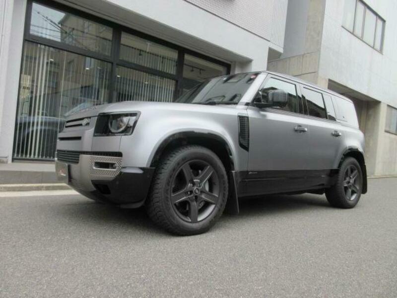 LAND ROVER DEFENDER