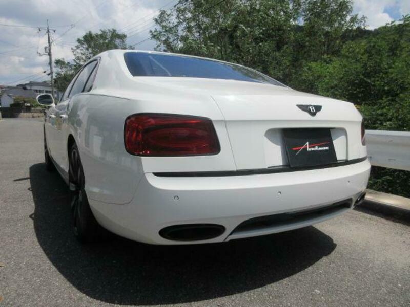 FLYING SPUR