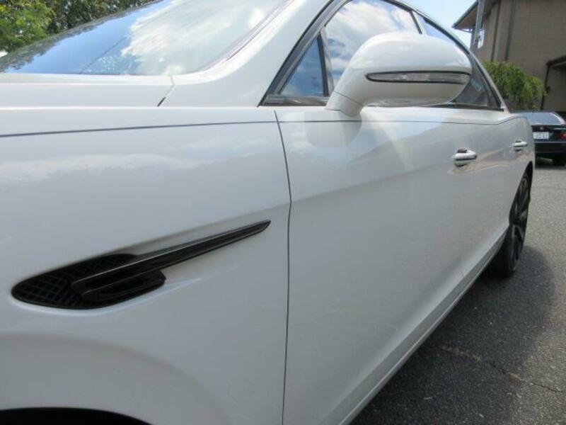 FLYING SPUR