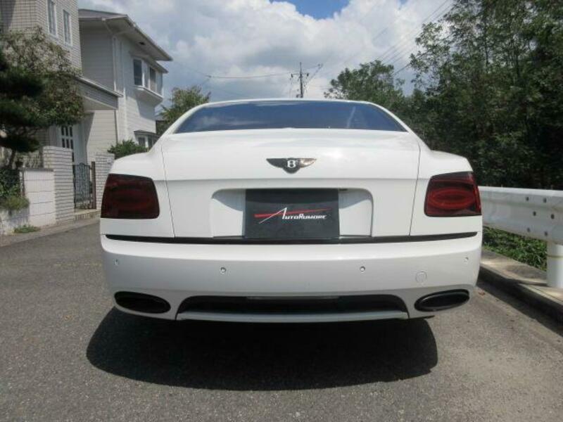 FLYING SPUR