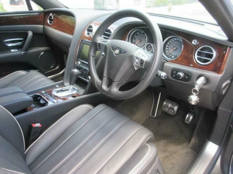 FLYING SPUR