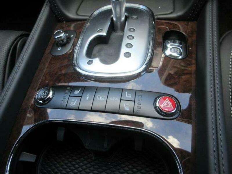 FLYING SPUR