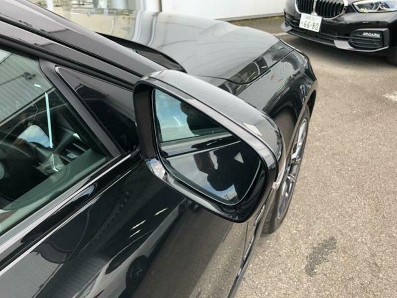 4 SERIES