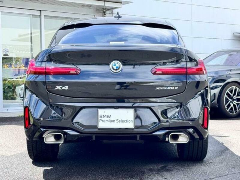 X4