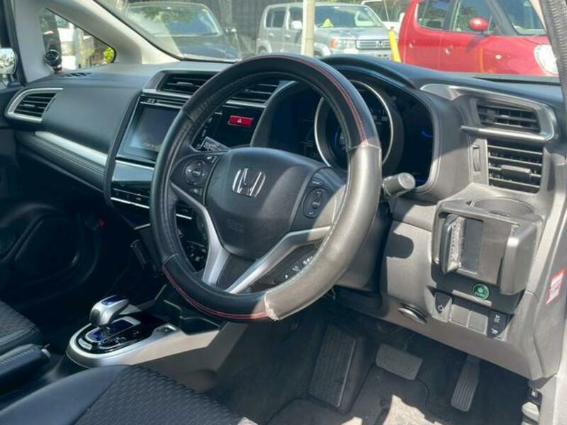 FIT HYBRID