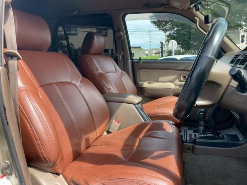 HILUX SURF