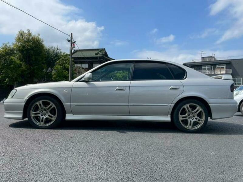 LEGACY B4