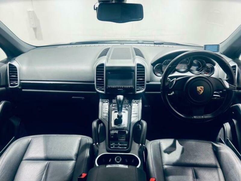 CAYENNE
