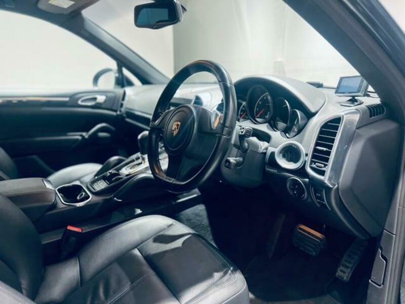 CAYENNE