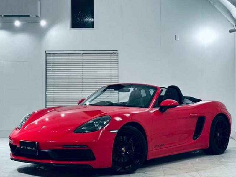 PORSCHE 718 BOXSTER