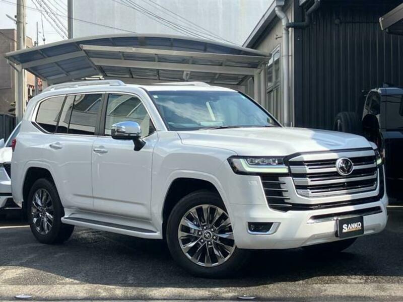 LAND CRUISER