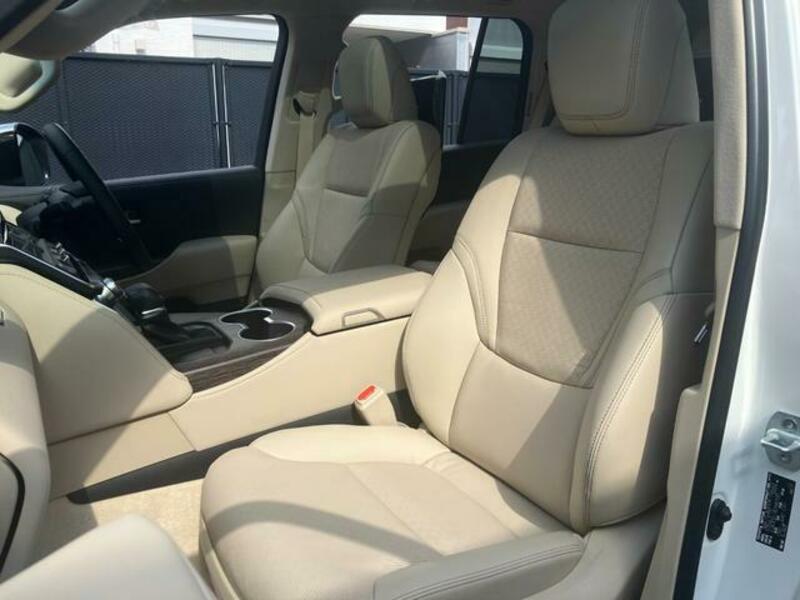 LAND CRUISER