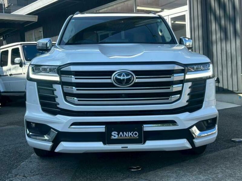 LAND CRUISER