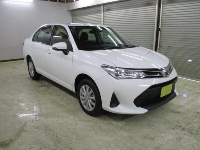 COROLLA AXIO