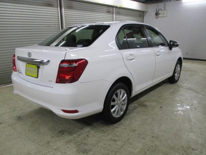 COROLLA AXIO