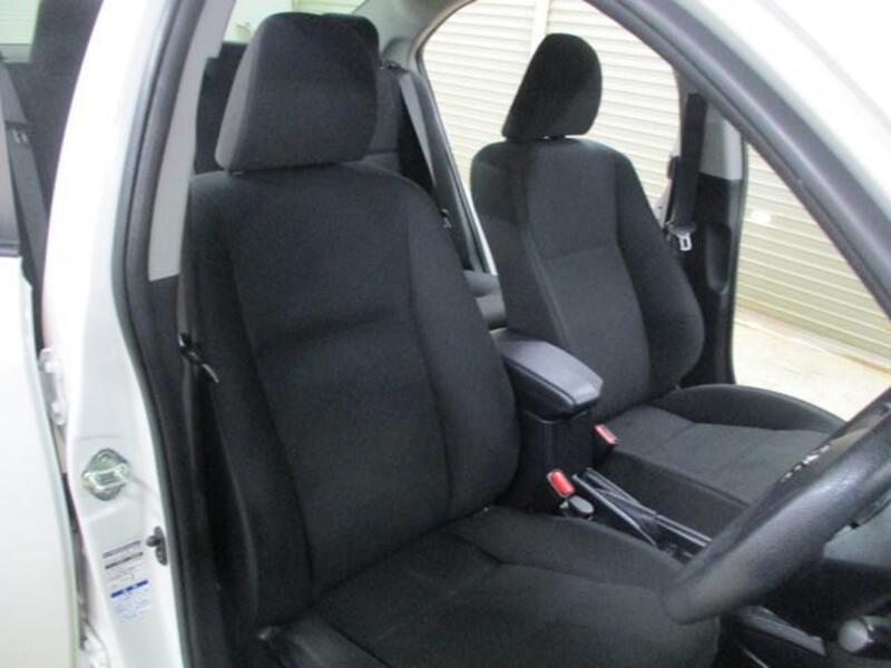 COROLLA AXIO