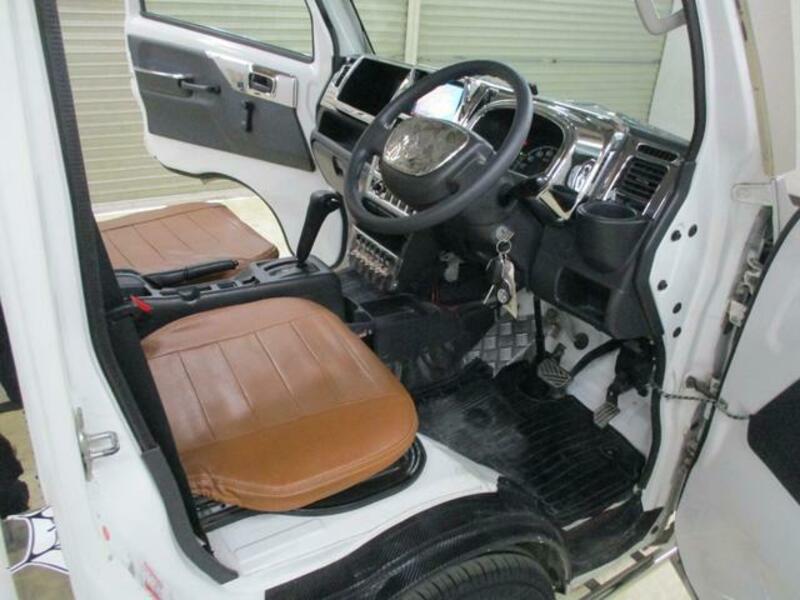 CARRY TRUCK
