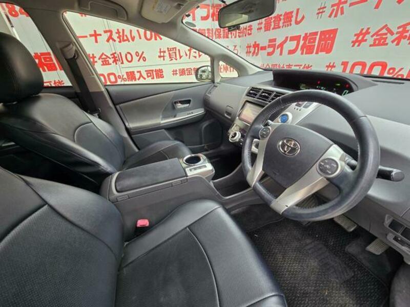PRIUS ALPHA