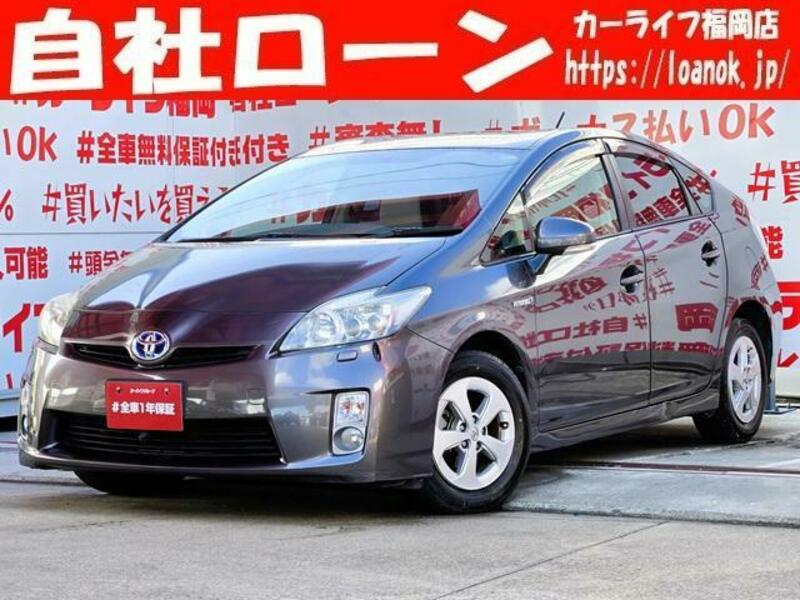 TOYOTA PRIUS