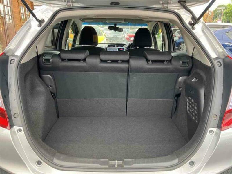 FIT HYBRID