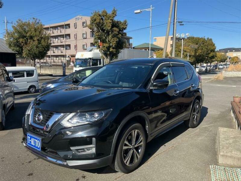 X-TRAIL