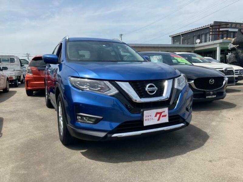 X-TRAIL