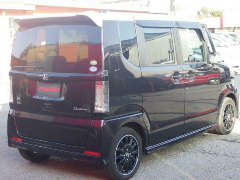 N BOX CUSTOM