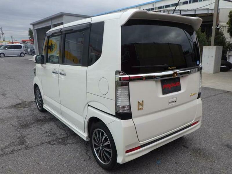 N BOX CUSTOM