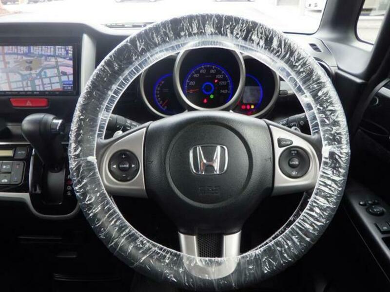 N BOX CUSTOM