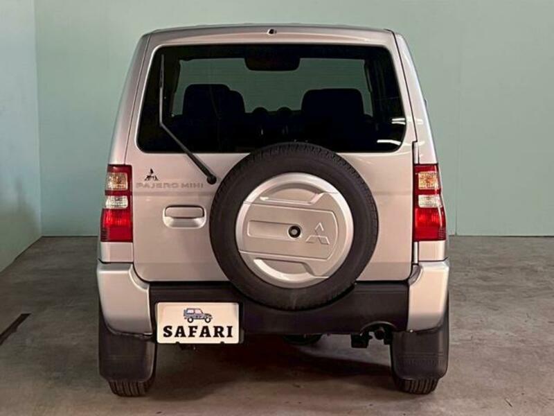 PAJERO MINI