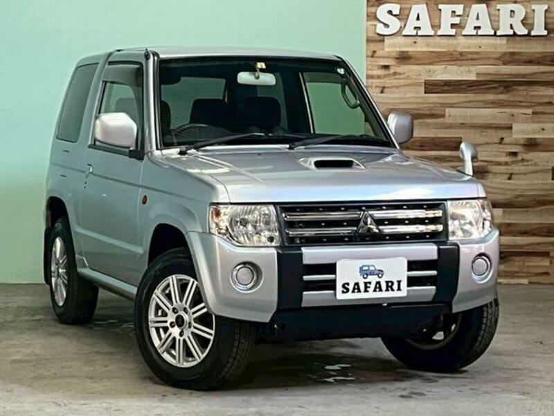 MITSUBISHI PAJERO MINI