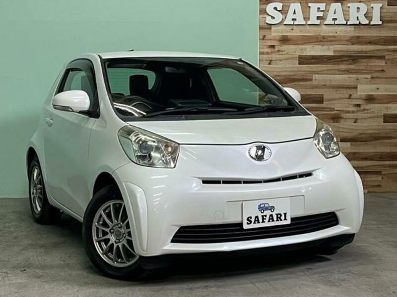 TOYOTA IQ