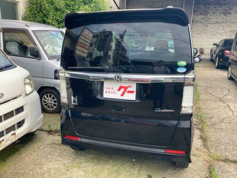 N BOX CUSTOM