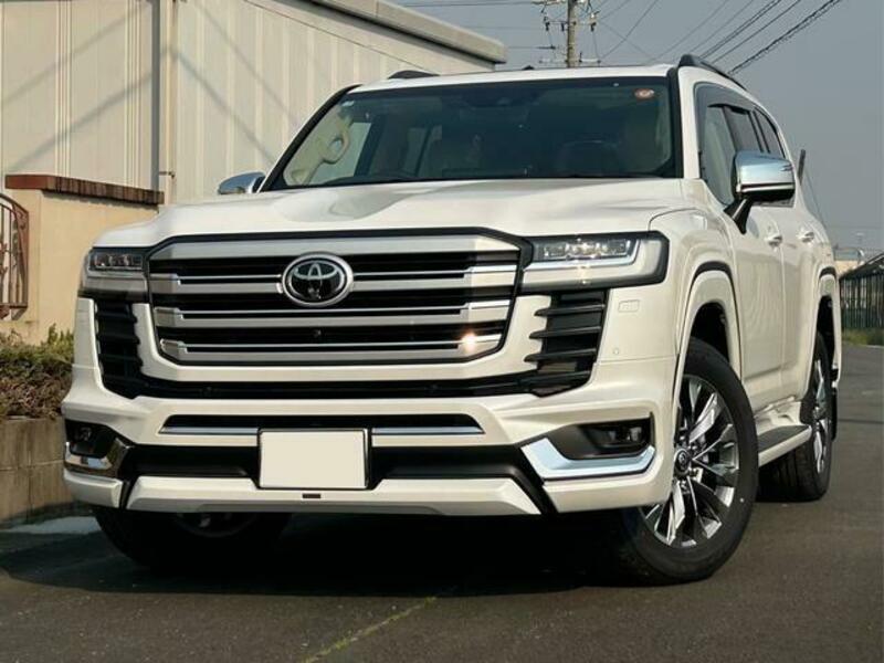 LAND CRUISER