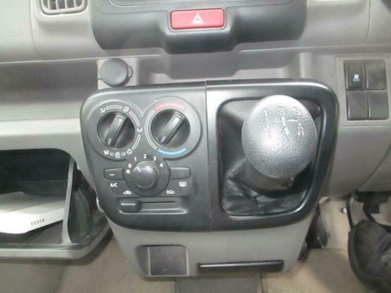 CLIPPER VAN