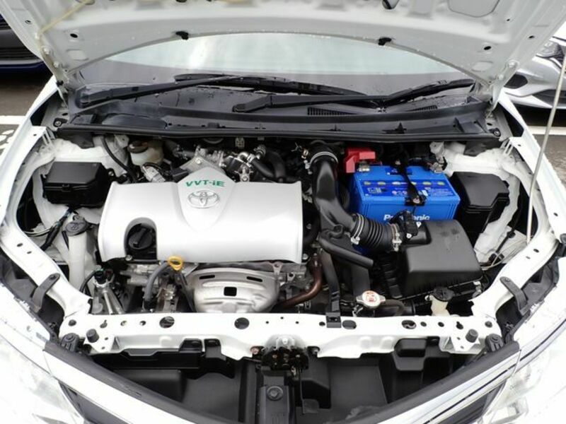 COROLLA AXIO